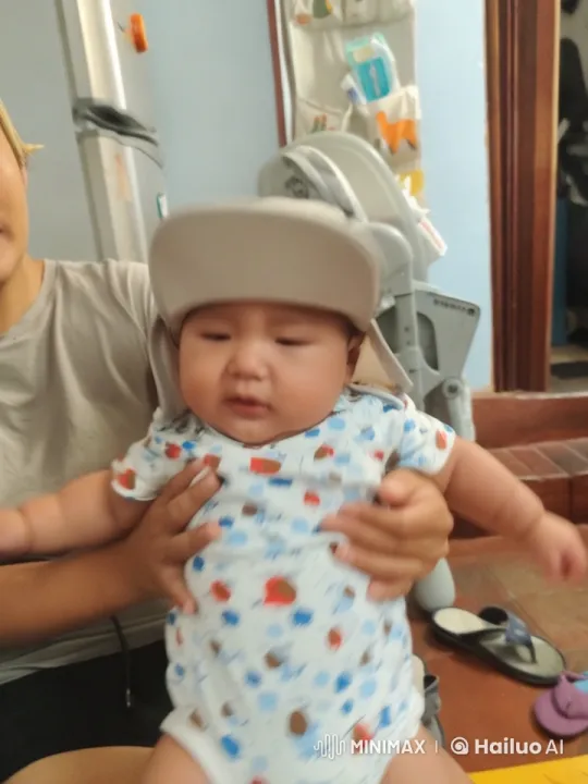 Baby's Playful Kung Fu in Cozy Home Setting – AI Generated Video | Hailuo AI