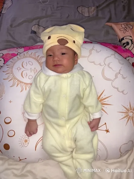 Baby's Playful Dance and Kung Fu Moves in Live2D Animation – AI Generated Video | Hailuo AI