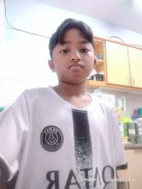 Pregnant Boy in Kitchen: Dramatic Birth Complications – AI Generated Video | Hailuo AI
