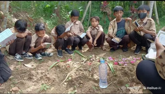 Children Reading Intently in a Verdant Outdoor Semi-Circle – AI Generated Video | Hailuo AI