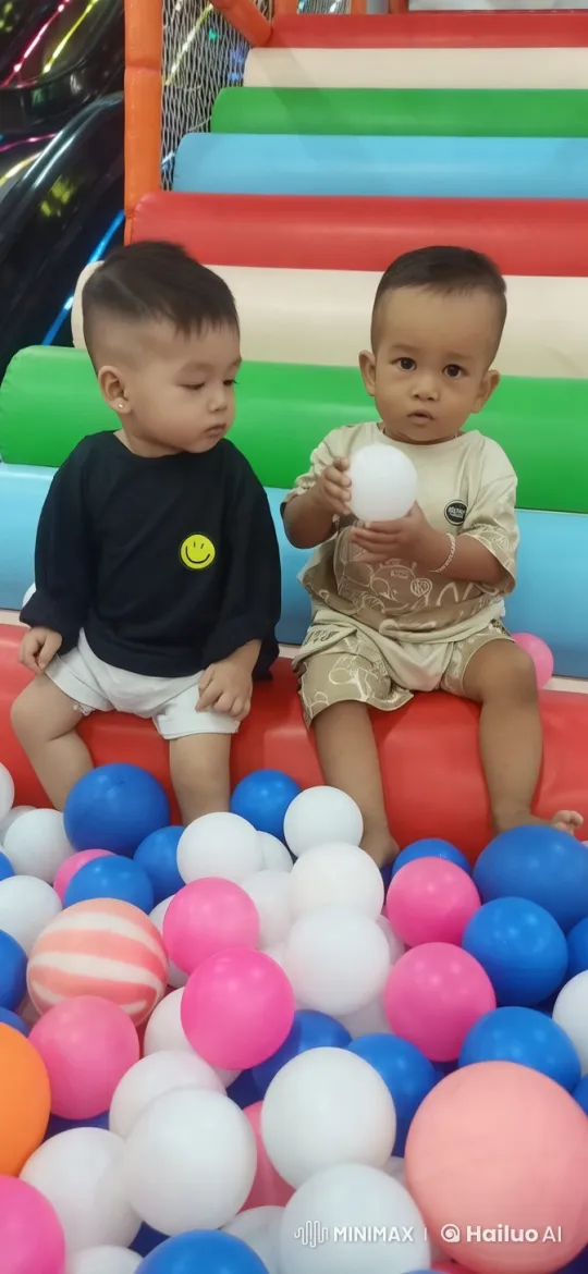 Toddlers Transform into Martial Arts Warriors in Playful Kung Fu Battle – AI Generated Video | Hailuo AI