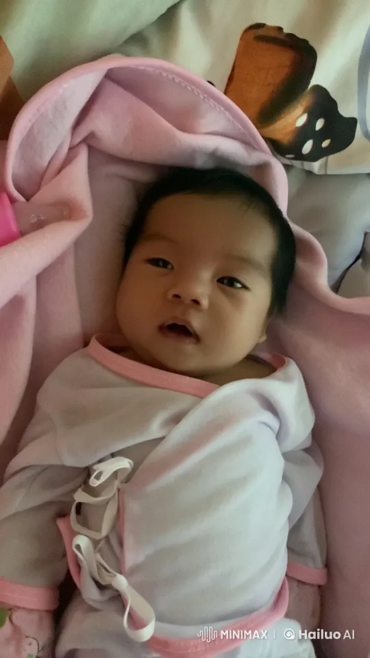 Baby's Gentle Dance and Playful Punches in Live2D Animation – AI Generated Video | Hailuo AI