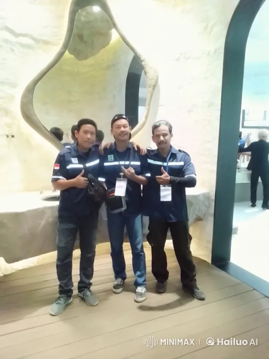 Animated Kung Fu Trio Showcases Dynamic Moves in Live2D – AI Generated Video | Hailuo AI