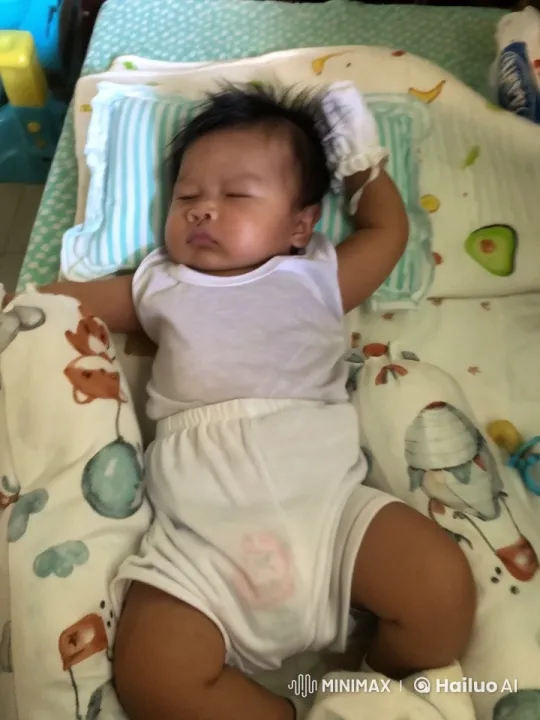 Baby's Joyful Dance and Playful Punches in Live2D Animation – AI Generated Video | Hailuo AI