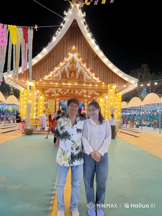 Night Market Kungfu Display in Live2D Animation – AI Generated Video | Hailuo AI