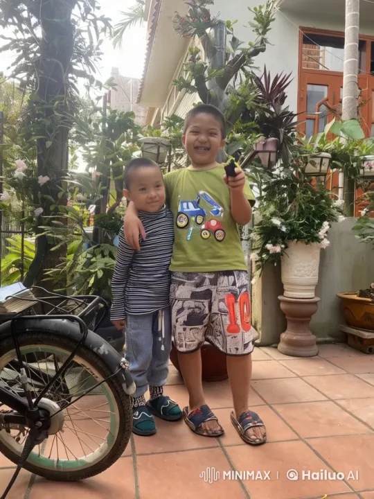 Boys' Friendly Kung Fu Showdown in Garden Setting – AI Generated Video | Hailuo AI