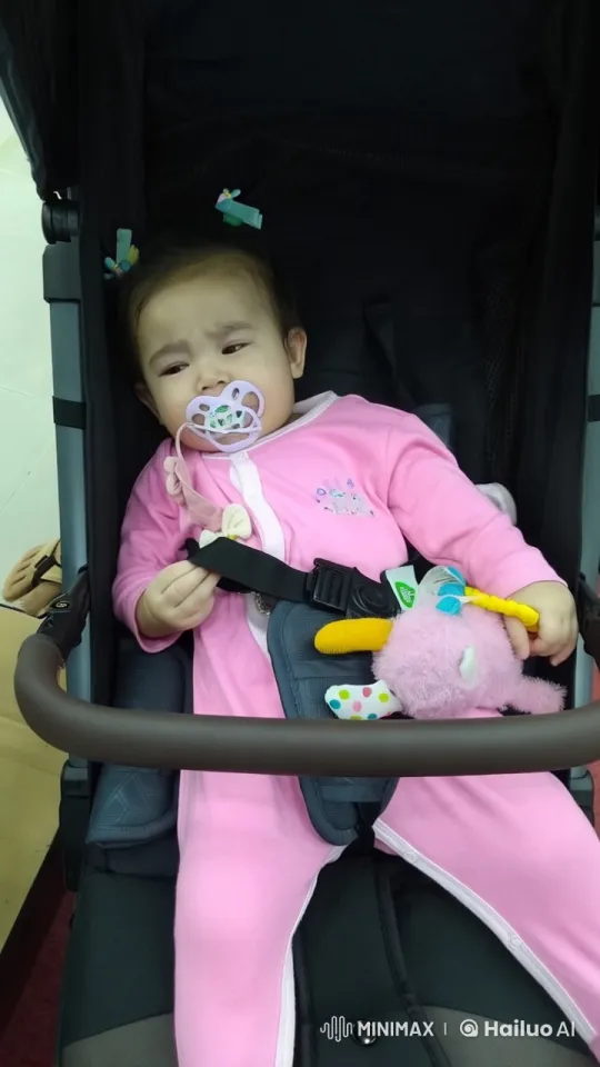 Baby's Playful Kung Fu Practice in Live2D Animation – AI Generated Video | Hailuo AI