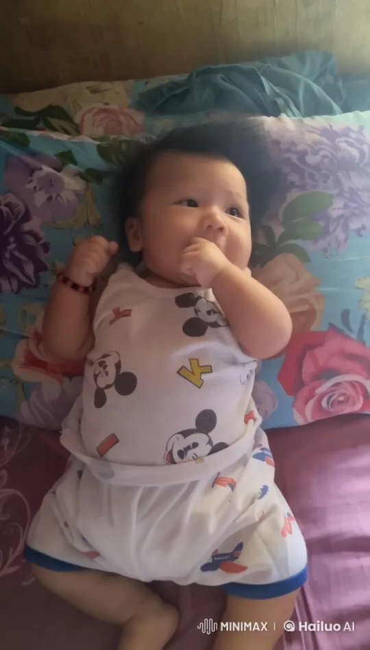 Cute Baby's Animated Dance and Singing Performance – AI Generated Video | Hailuo AI