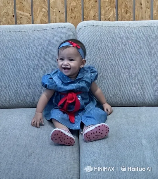 Cute Baby Dances Joyfully on Animated Couch – AI Generated Video | Hailuo AI