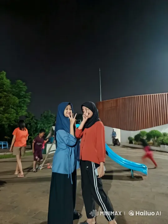 Night Park Kung Fu Showdown in Live2D Animation – AI Generated Video | Hailuo AI