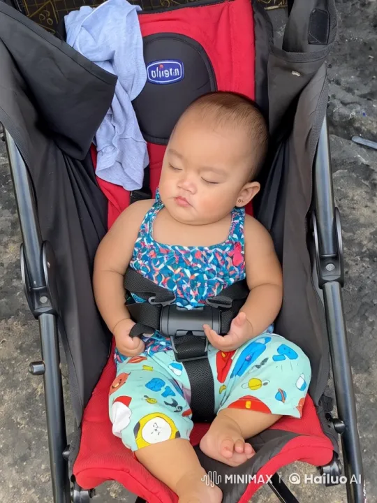 Baby in Stroller Shows Joyful Dance and Kung Fu Moves – AI Generated Video | Hailuo AI