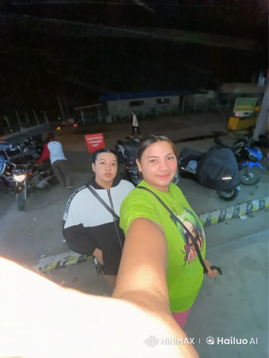 Nighttime Parking Lot Kung Fu Showdown – AI Generated Video | Hailuo AI