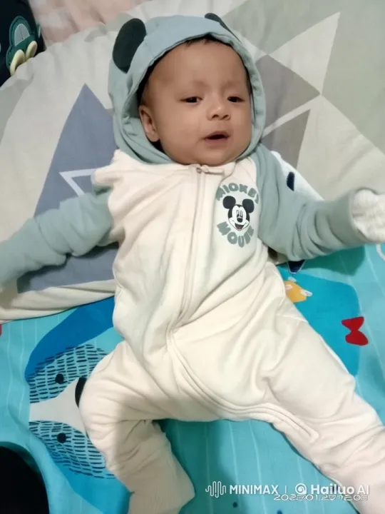 Baby in Mickey Onesie Shows off Dance and Kungfu Moves – AI Generated Video | Hailuo AI
