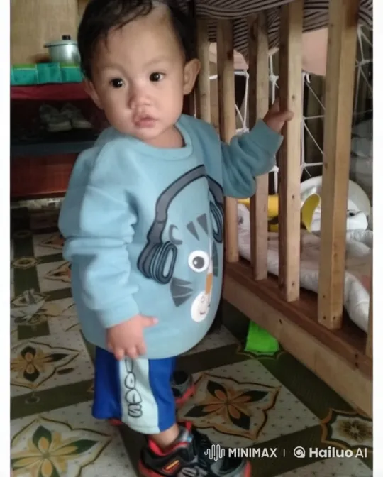 Joyful Child Dancing Playfully in Colorful Room – AI Generated Video | Hailuo AI