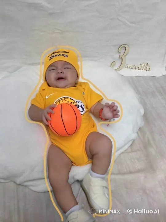 Baby in Lakers Onesie Delightfully Dances and Punches – AI Generated Video | Hailuo AI