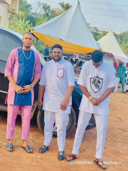 Traditional Attire Action Scene with Dynamic Choreography – AI Generated Video | Hailuo AI