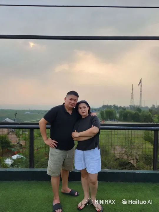 Couple Practicing Kungfu Wing Chun in Scenic Setting – AI Generated Video | Hailuo AI