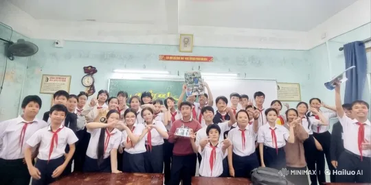 Dynamic Classroom Kung Fu Battle - Live2D Animation – AI Generated Video | Hailuo AI