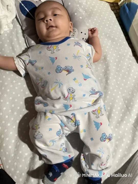 Baby's Animated Kungfu Dance and Playful Stance – AI Generated Video | Hailuo AI