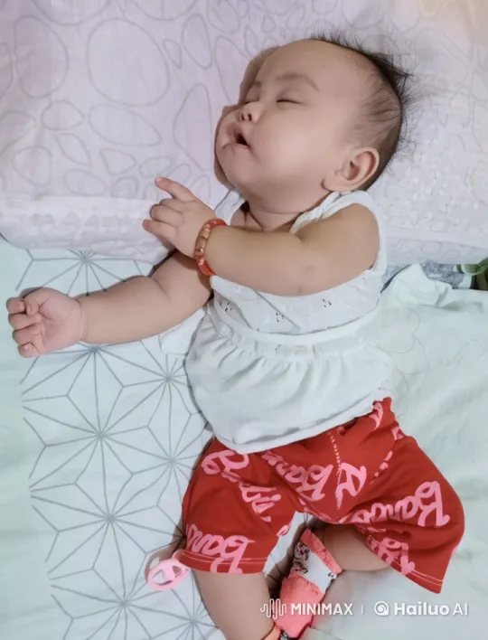 Baby's Playful Kungfu Dance in Live2D Animation – AI Generated Video | Hailuo AI