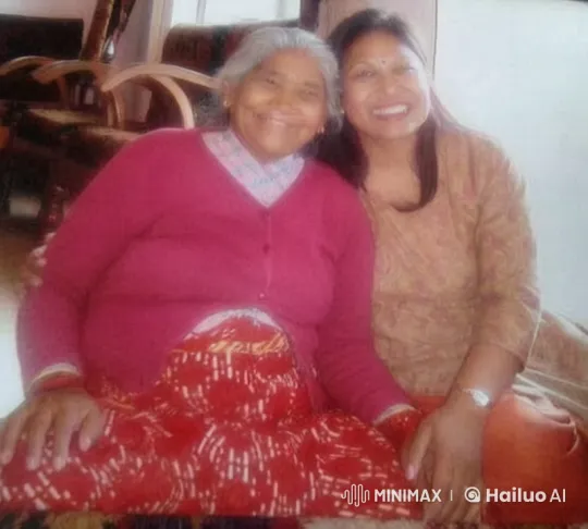 Cozy Living Room Scene: Warm Bond Between Generations – AI Generated Video | Hailuo AI
