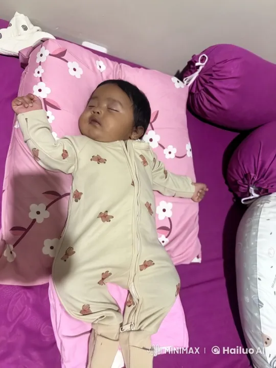 Baby Dancing Joyfully on Bed in Live2D Animation – AI Generated Video | Hailuo AI