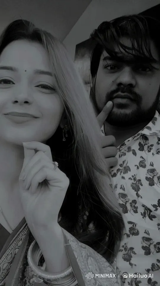 Affectionate Embrace Between Individuals in Traditional Attire – AI Generated Video | Hailuo AI