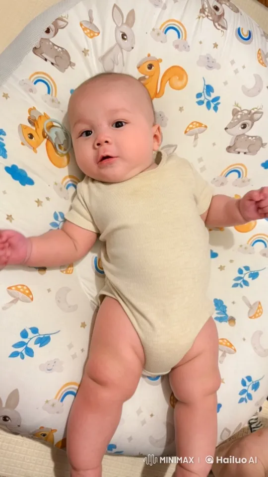 Energetic Baby Showcases Strength with Playful Kung Fu Kicks – AI Generated Video | Hailuo AI
