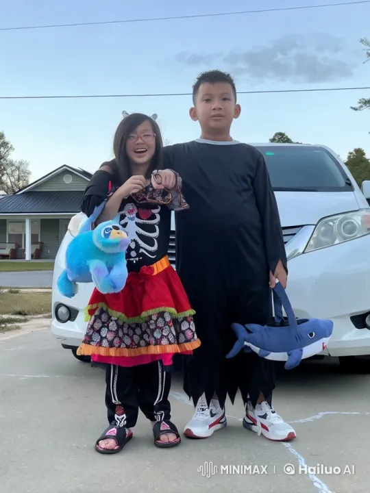 Animated Children's Halloween Fight Turned Affectionate – AI Generated Video | Hailuo AI