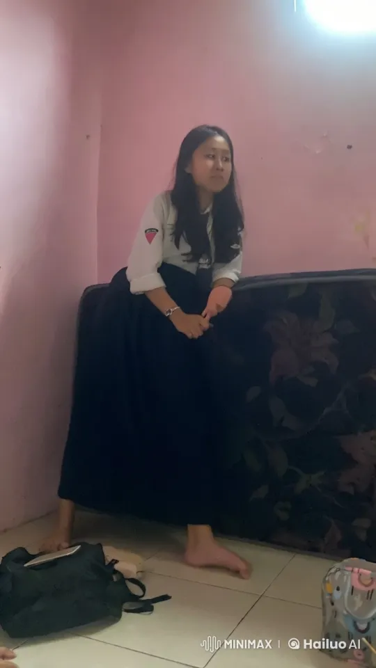 Young Woman Performing Dynamic Kungfu in Live2D Animation – AI Generated Video | Hailuo AI