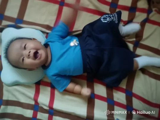 Baby's Playful Dance and Kung Fu Moves in Live2D Animation – AI Generated Video | Hailuo AI