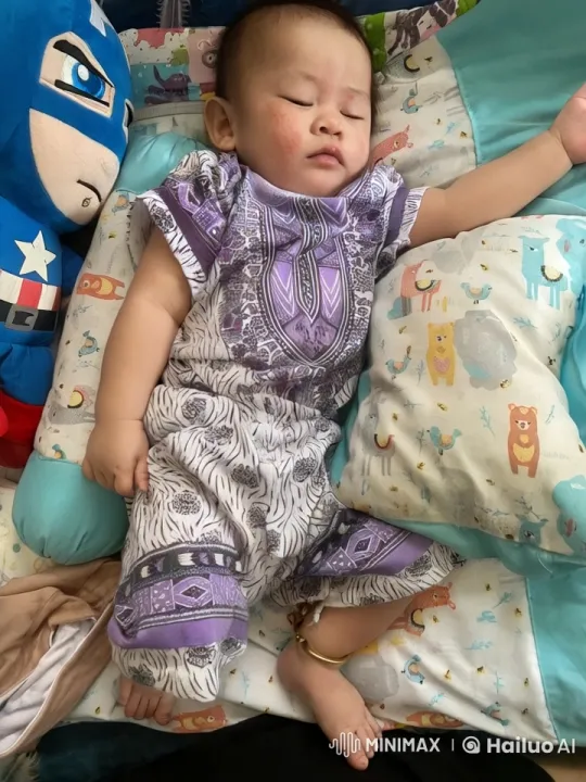 Baby's Joyful Dance and Playful Punches – AI Generated Video | Hailuo AI