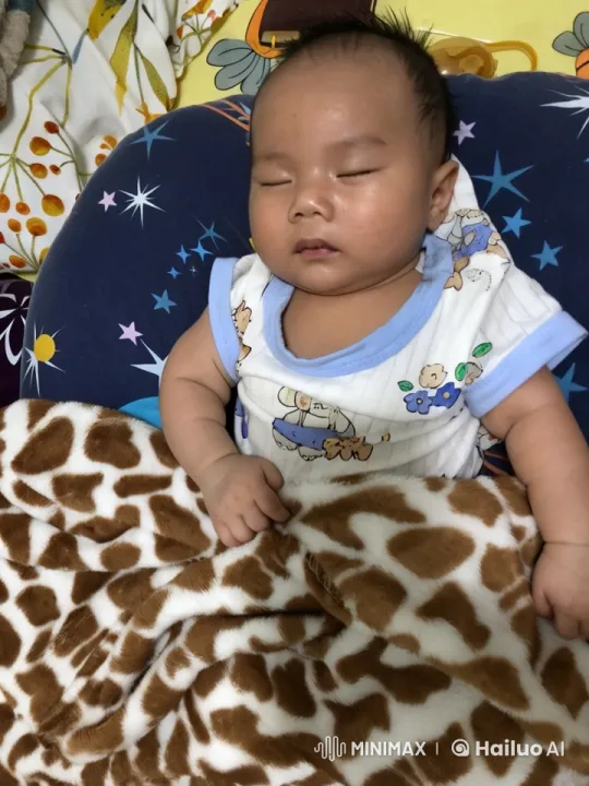 Baby Kung Fu Showdown on a Starry Blanket – AI Generated Video | Hailuo AI