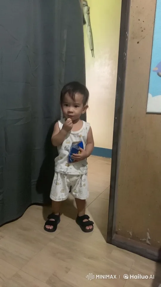 Child Mimics Martial Arts and Dances in Live2D Animation – AI Generated Video | Hailuo AI