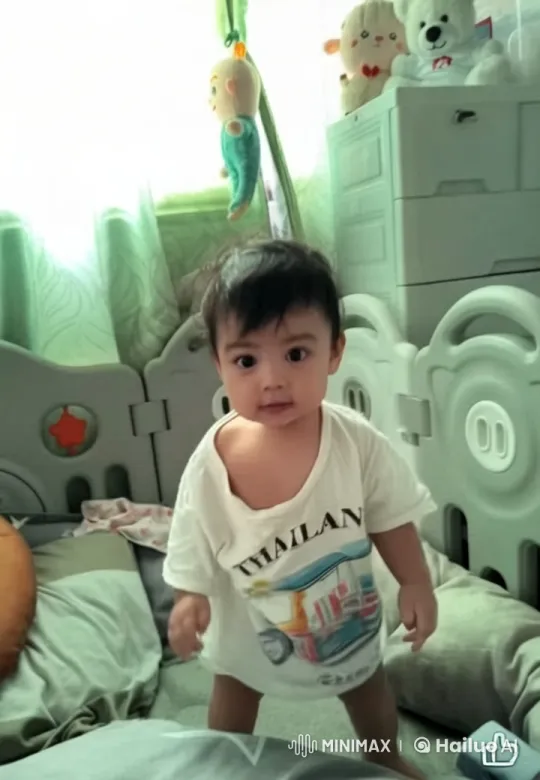 Child Joyfully Dancing in Cozy Room – AI Generated Video | Hailuo AI