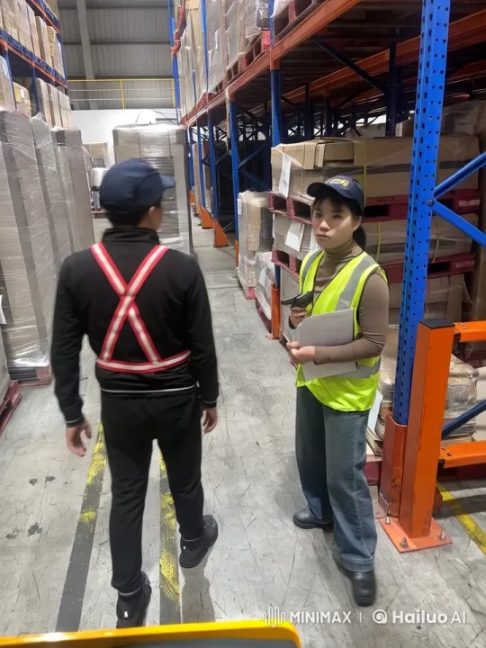 Live2D Animated Warehouse Workers Engage in Martial Arts – AI Generated Video | Hailuo AI