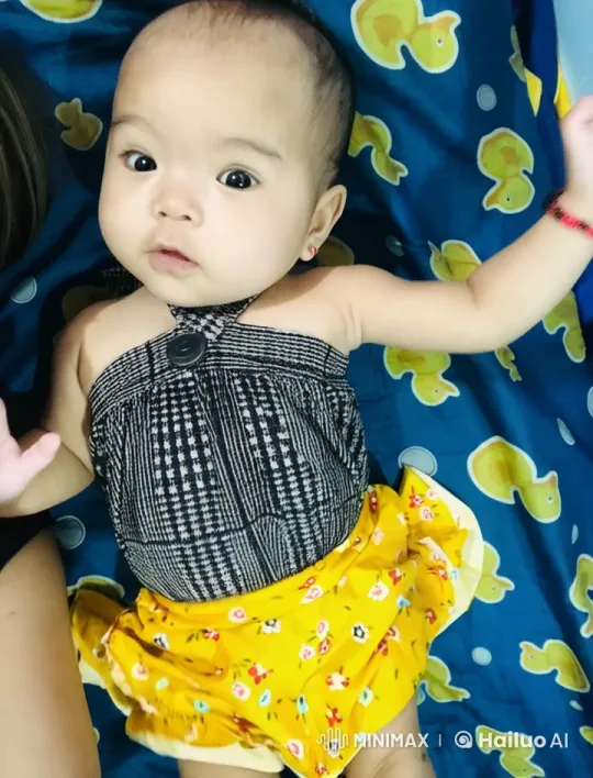 Baby's Playful Dance and Kung Fu Poses in Live2D Animation – AI Generated Video | Hailuo AI