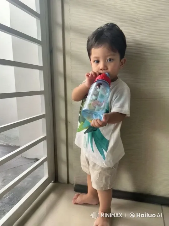Joyful Child Dancing Playfully by Window – AI Generated Video | Hailuo AI