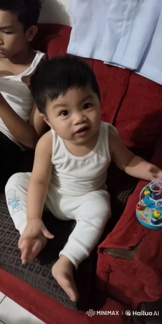 Children's Energetic Kung Fu Play in Living Room – AI Generated Video | Hailuo AI