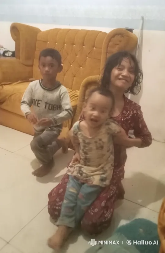 Children's Playful Interaction on Floor – AI Generated Video | Hailuo AI