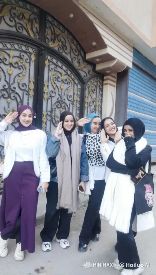 Five Women Demonstrate Agile Kungfu Mastery – AI Generated Video | Hailuo AI