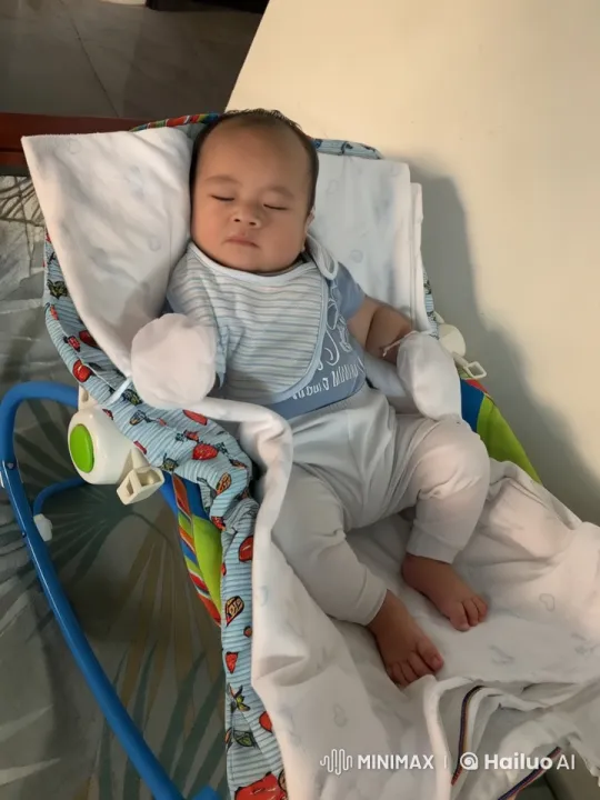Baby's Joyful Dance and Kung Fu Play in Live2D Animation – AI Generated Video | Hailuo AI