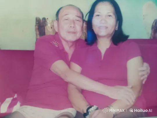 Affectionate Embrace on a Red Couch – AI Generated Video | Hailuo AI