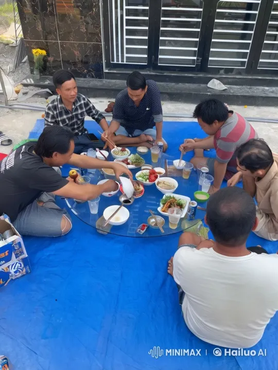 Outdoor Meal Turns Into Friendly Kung Fu Display – AI Generated Video | Hailuo AI