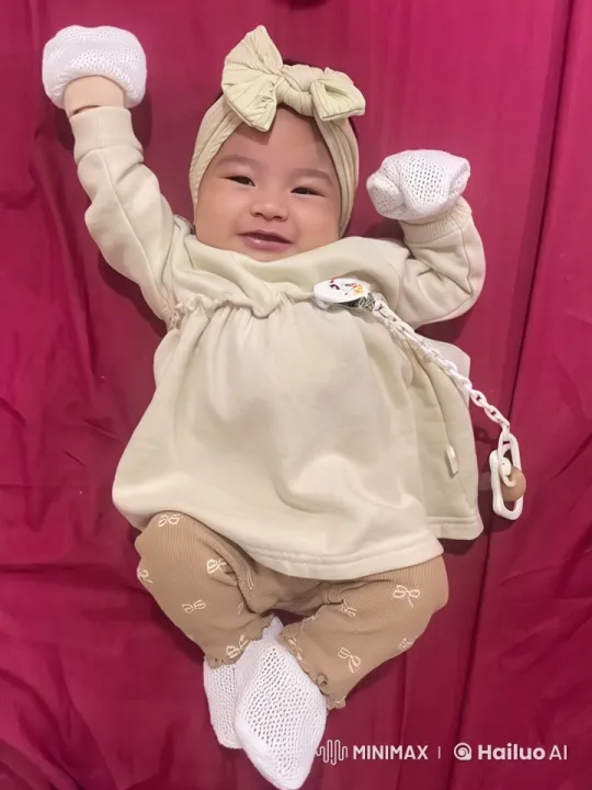 Baby Dancing and Punching in Live2D Animation – AI Generated Video | Hailuo AI
