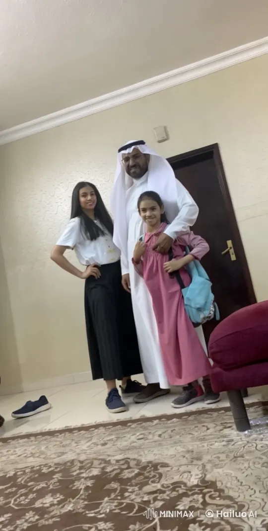 Animated Family Dispute in Traditional Attire – AI Generated Video | Hailuo AI