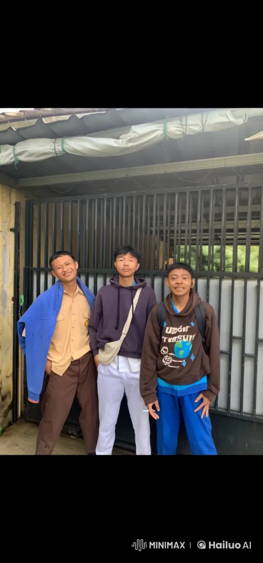 Live2D Animated Kung Fu Display by Three Young Men – AI Generated Video | Hailuo AI