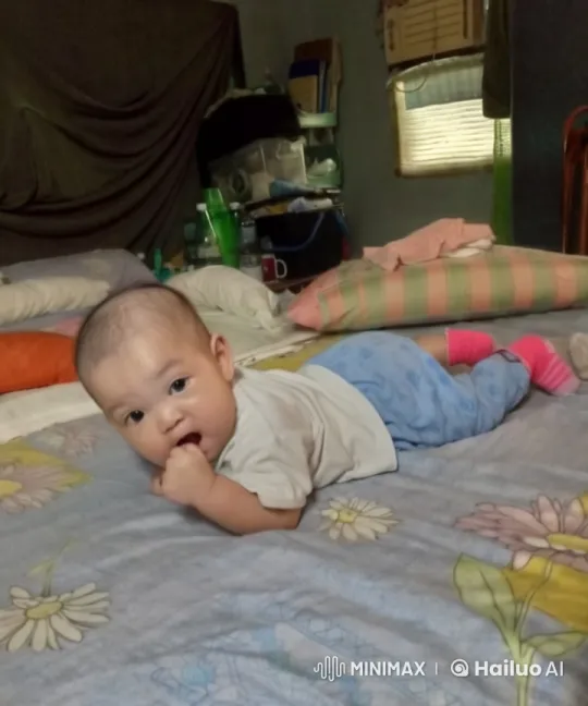 Baby's Playful Kungfu Dance and Stomach Exercise – AI Generated Video | Hailuo AI