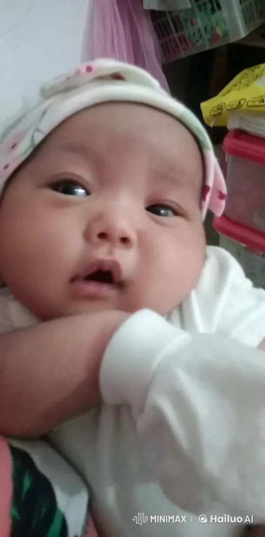 Baby's Joyful Kungfu Dance in Cozy Home Setting – AI Generated Video | Hailuo AI