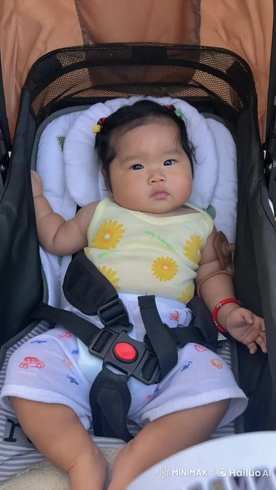 Baby in Stroller Performs Dynamic Kung Fu – AI Generated Video | Hailuo AI